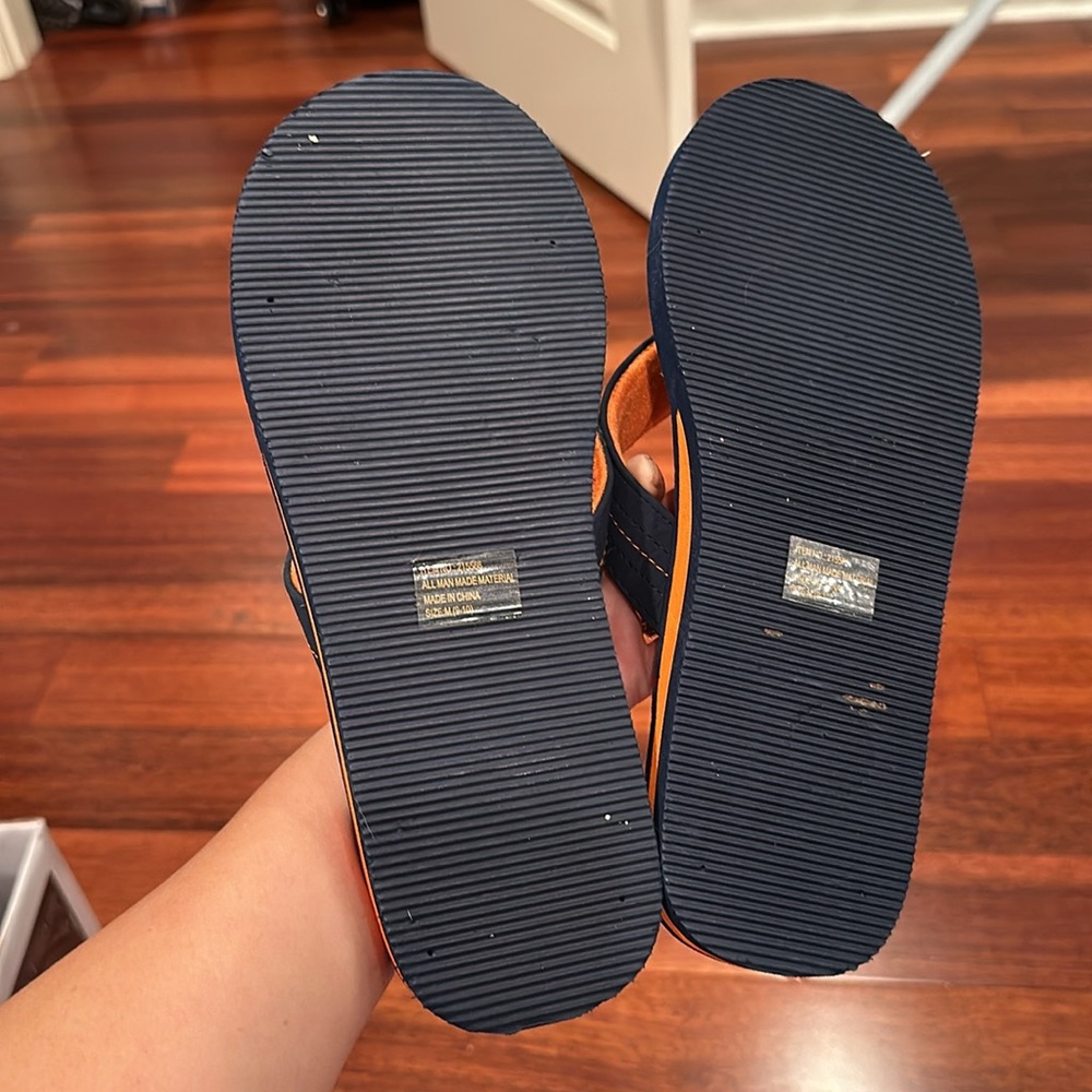 Men’s flip flops - Picture 3 of 4